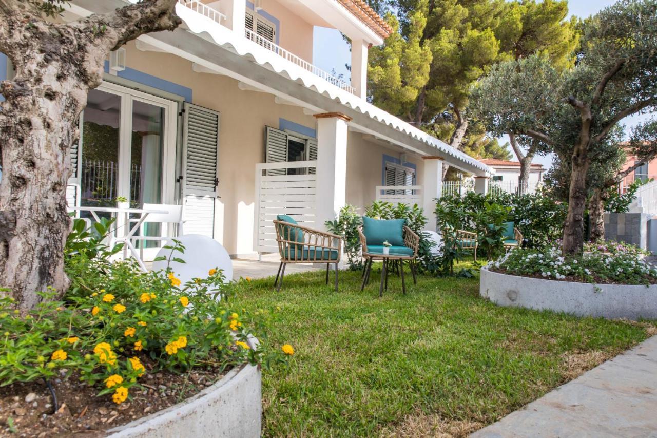4essences Boutique Bed & Breakfast *